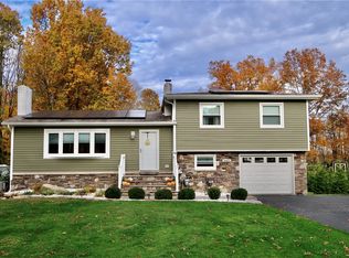 445 Collier Rd, Mercer, PA 16137