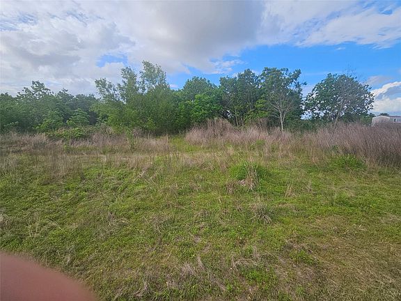4th image of 4024 Road 5835