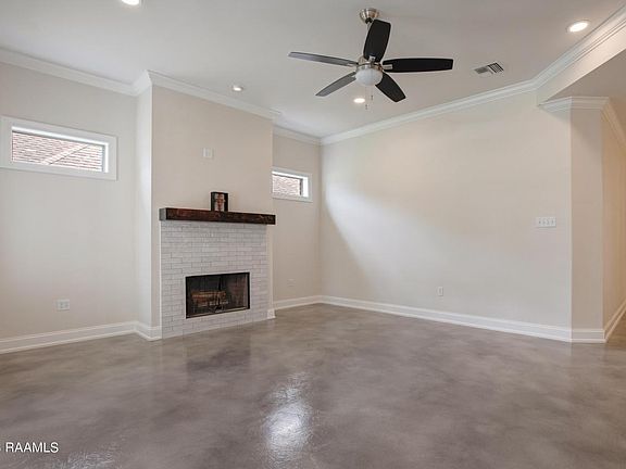 4th image of 604 Copper Meadows Blvd