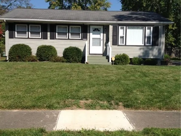 3098 Aris St NW, Warren, OH 44485