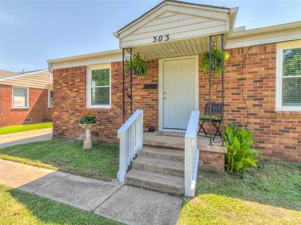 303 W Lockheed Dr, Midwest City, OK 73110