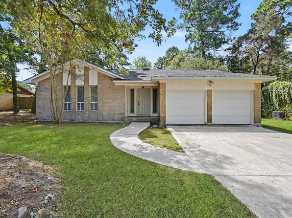 132 Red Oak Ln, Conroe, TX 77304