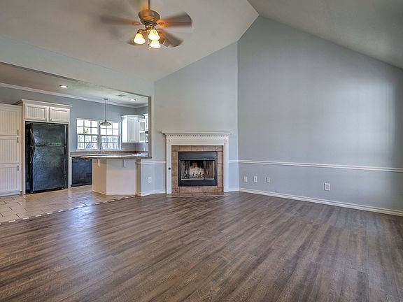 4th image of 1001 W Garfield Ave