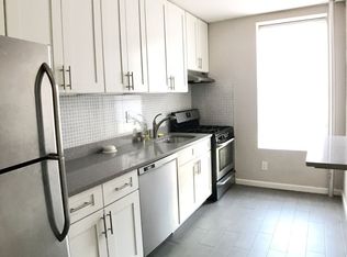3010 Steinway St APT 2R, Astoria, NY 11103