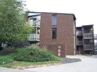 408 E White St, Champaign, IL 61820