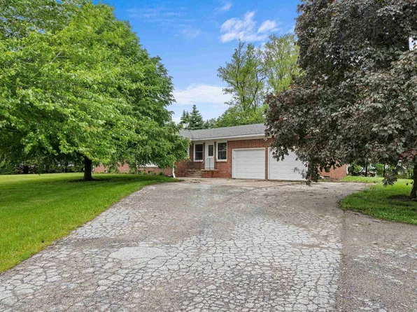 13111 134th Ave W, Taylor Ridge, IL 61284