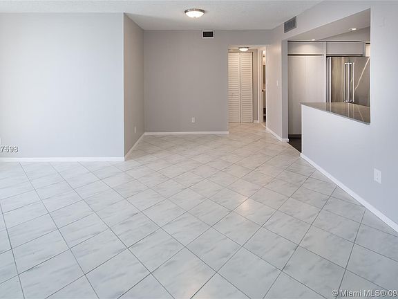 5th image of 17720 N Bay Rd APT 1105