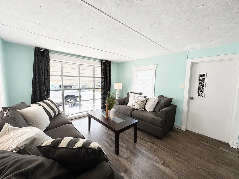 7417 Fast Ln — Photo 5