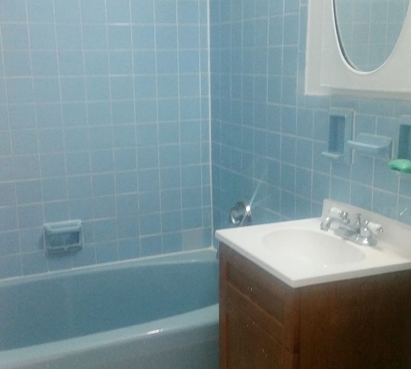 1st image of 200 E 17th St APT 1B