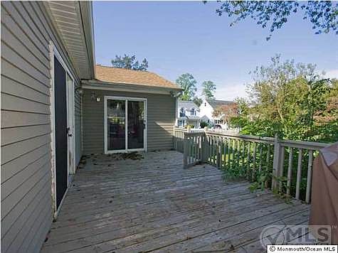 3rd image of 2406 Cedar St