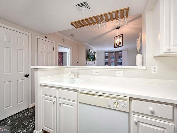 3rd image of 3835 9th St #707E