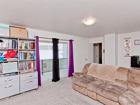 4th image of 3137 Snake River Dr