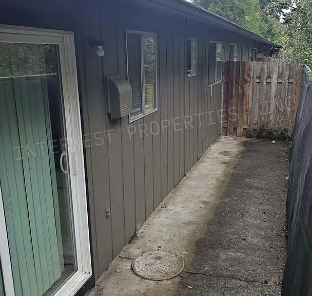 2618-2650 Neals Ln — Photo 15