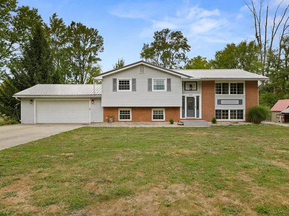 1450 Walnut Rd, Galion, OH 44833