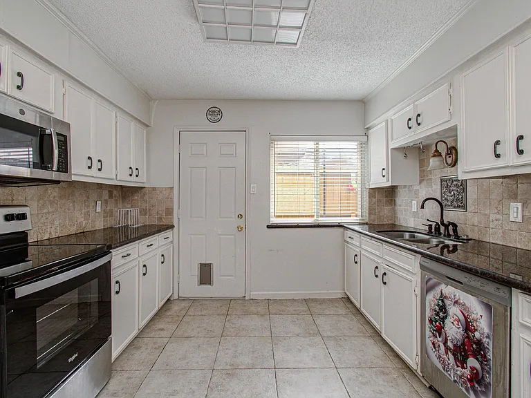 823 S Ripple Creek Dr — Photo 17