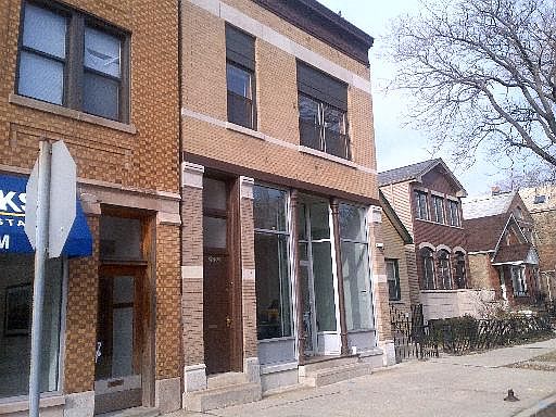 1st image of 2002 N Hoyne Ave #2