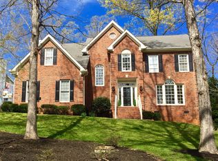 307 Autumn Dr, Chapel Hill, NC 27516