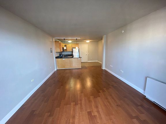 4th image of 909 Logan St APT 11E