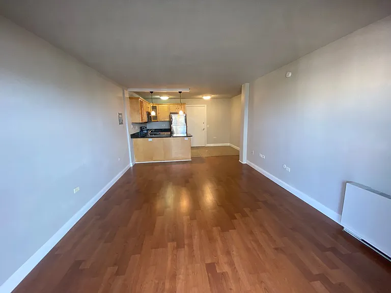 909 Logan St #11E — Photo 4