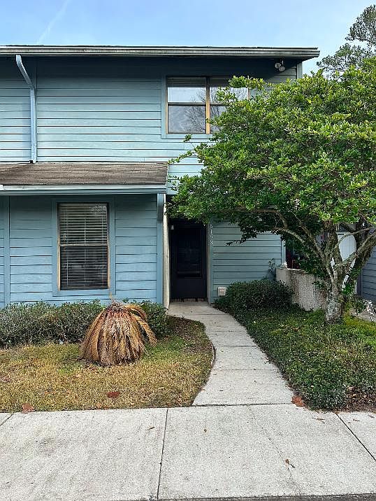 1st image of 8153 Village Gate Ct