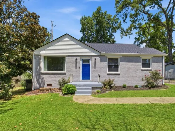 240 Ridgeway Dr, Nashville, TN 37214