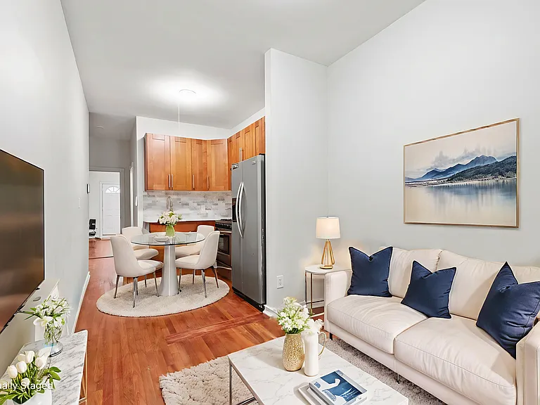 1411 Dekalb Ave #3L — Photo 2