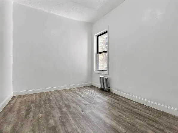 565 West 139th Street image 4 of 7