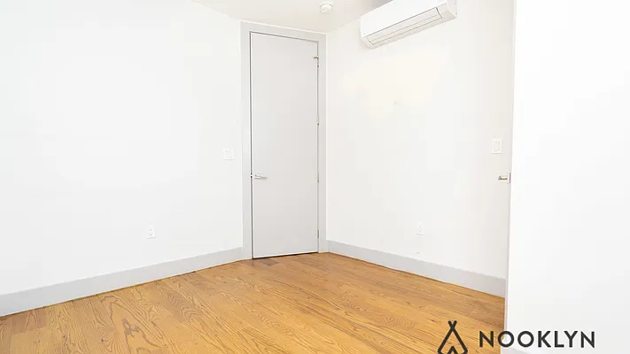Rented by Nooklyn NYC LLC | media 7