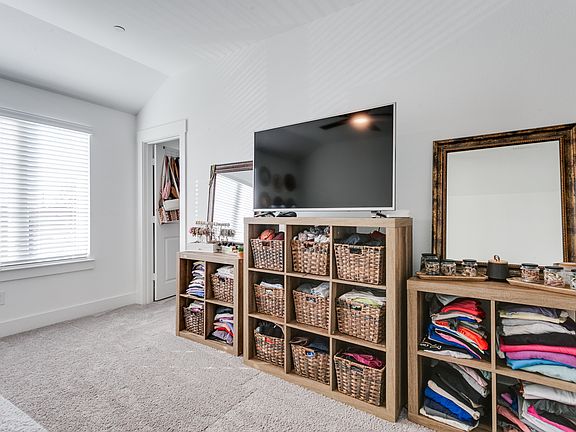 5th image of 7605 Reis Ln #1