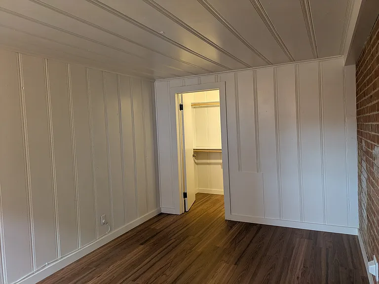 707 NE 15th St #1/2 — Photo 8