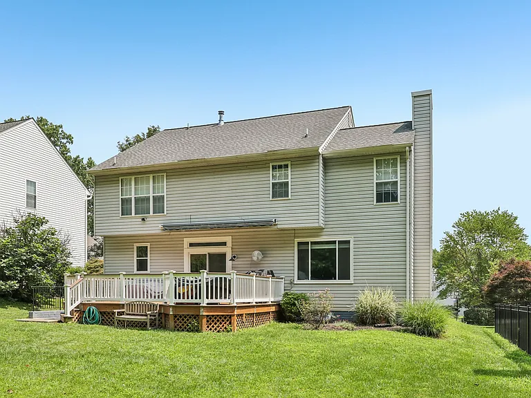 8647 Water Fall Dr — Photo 33