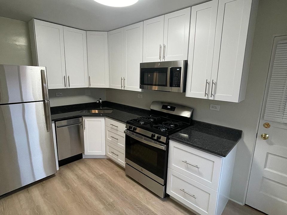 2nd image of 8046 Knox Ave APT 2F