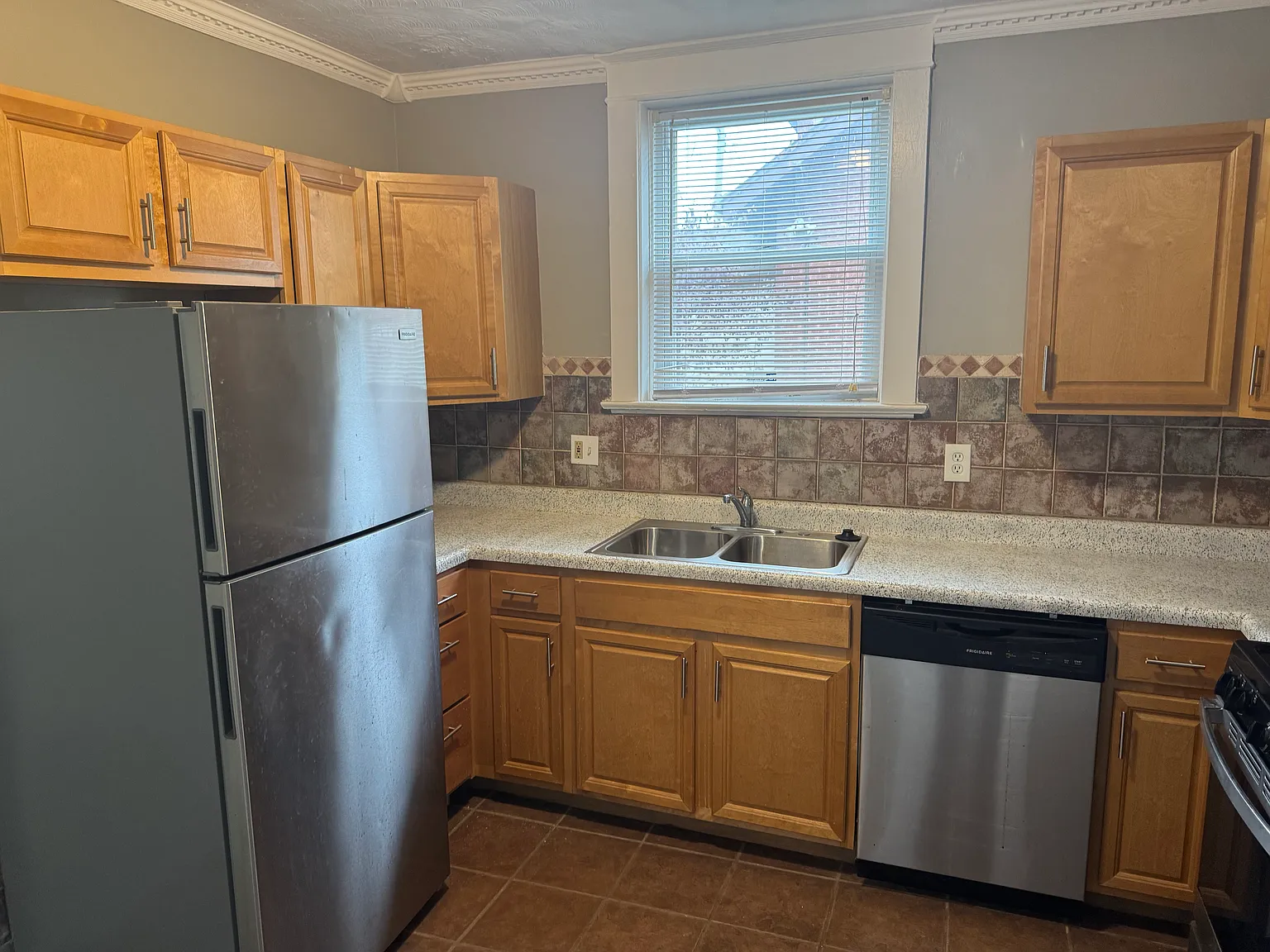 2 bed, 1311 sqft, $1,295 — Photo 2