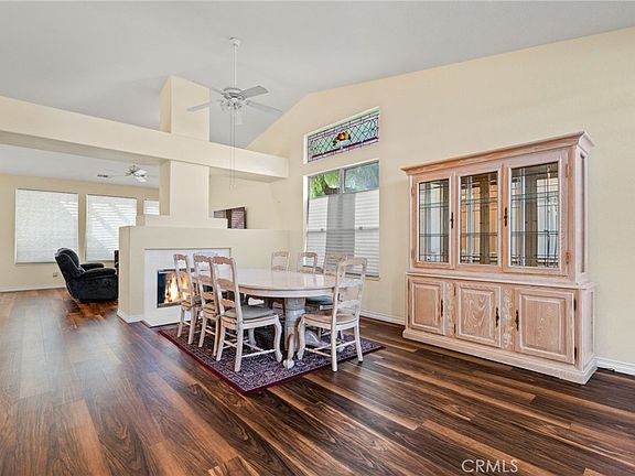 4th image of 943 Sarazen St