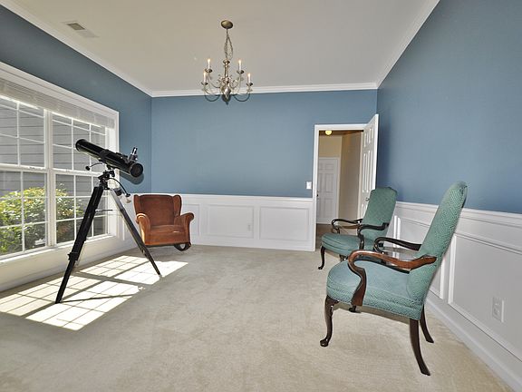 5th image of 4018 Saddlebrook Creek Dr