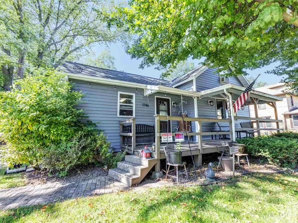 1746 Island Ct, Green Bay, WI 54303