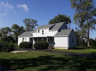 8516 Westbrook Rd, Brookville, OH 45309