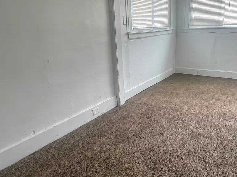 3259 W Philadelphia St — Photo 7