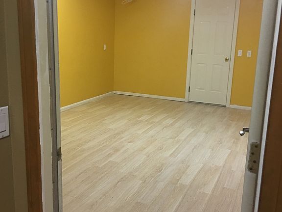 5th image of 4068 47th St