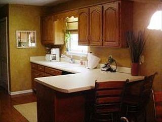 5th image of 1500 Bell Oaks Dr