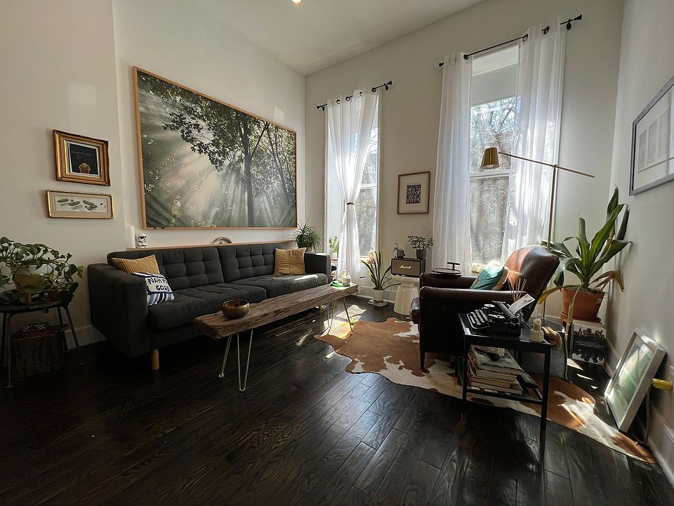 1st image of 487 Willoughby Ave #2