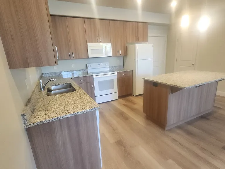 1184 E Bulloch St #20 — Photo 4