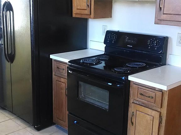 4th image of 7018 Runnymede Dr