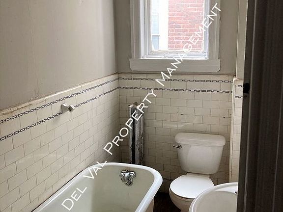 5th image of 3716 N Carlisle St Floor 3