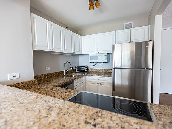 2nd image of 3660 N Lake Shore Dr APT 2303
