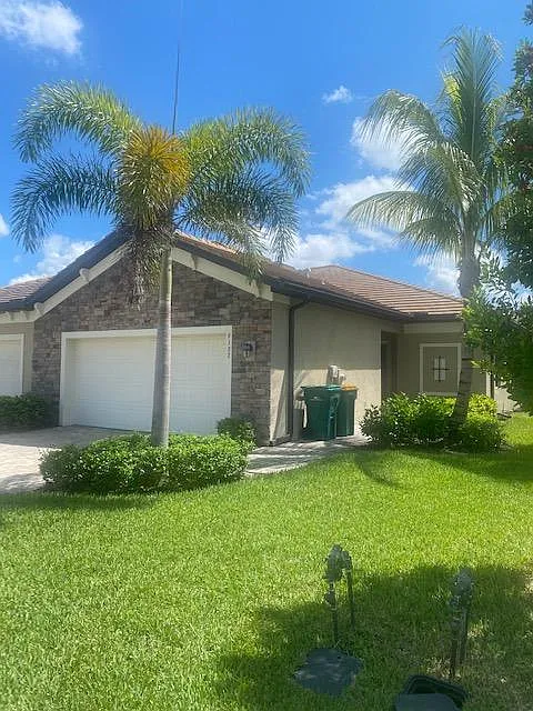 9137 Glenforest Dr