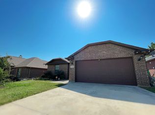 3502 Austin St, Gainesville, TX 76240
