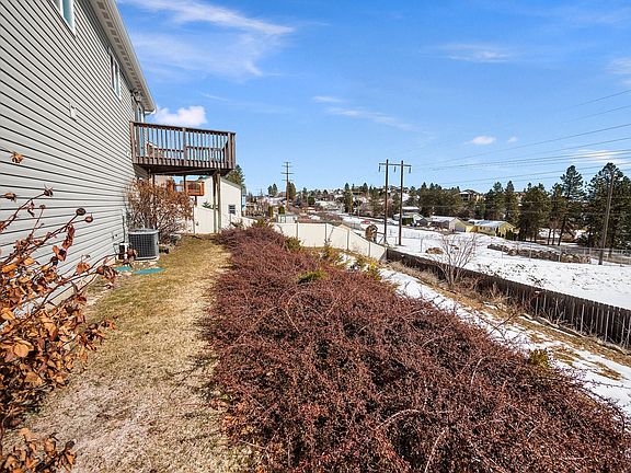 3rd image of 8016 E Sommerset Ct