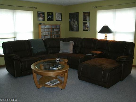 5th image of 1121 Glencove Commons Dr