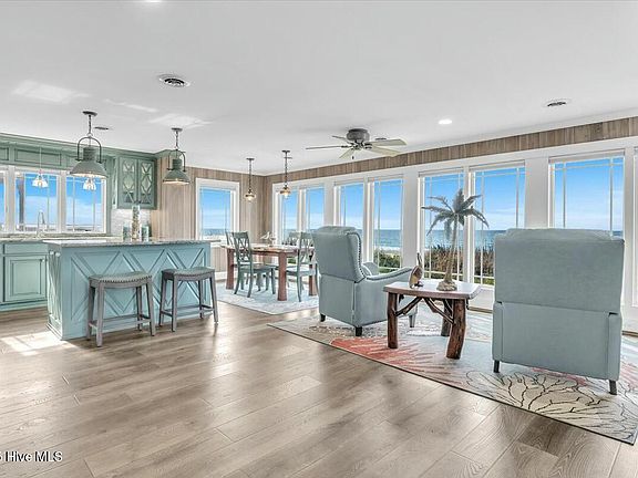 4th image of 407 Ocean Drive